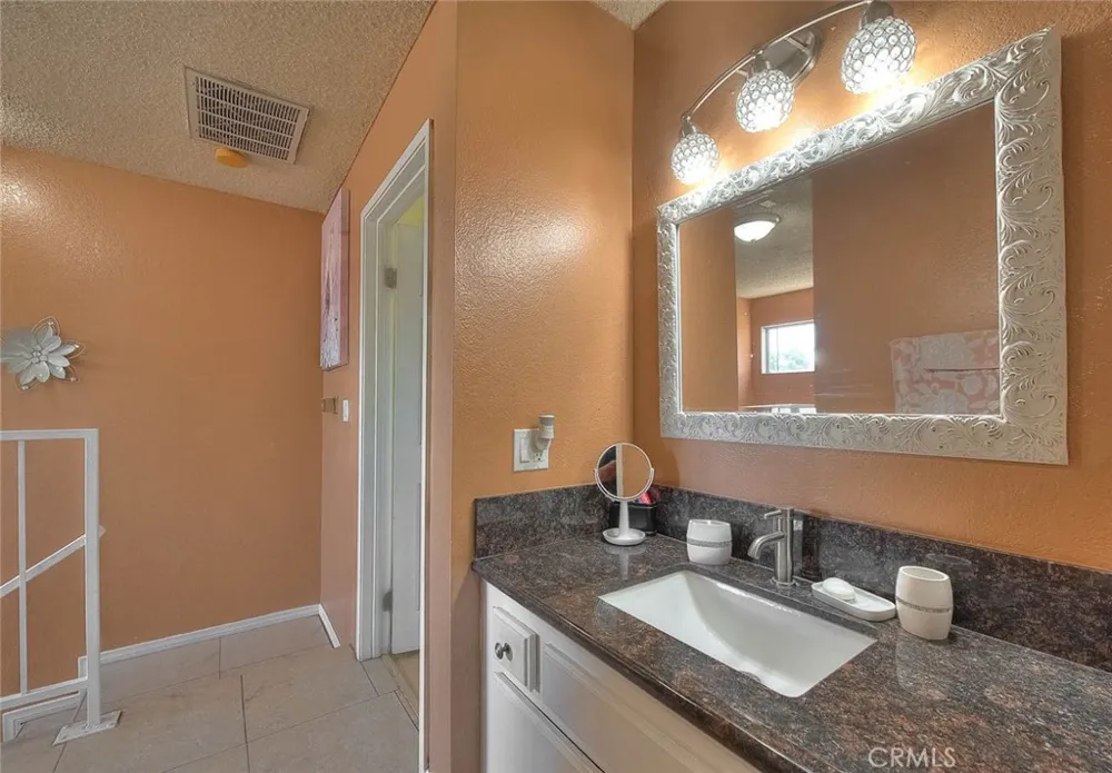 14819 Downey Avenue #133 Paramount, CA 90723