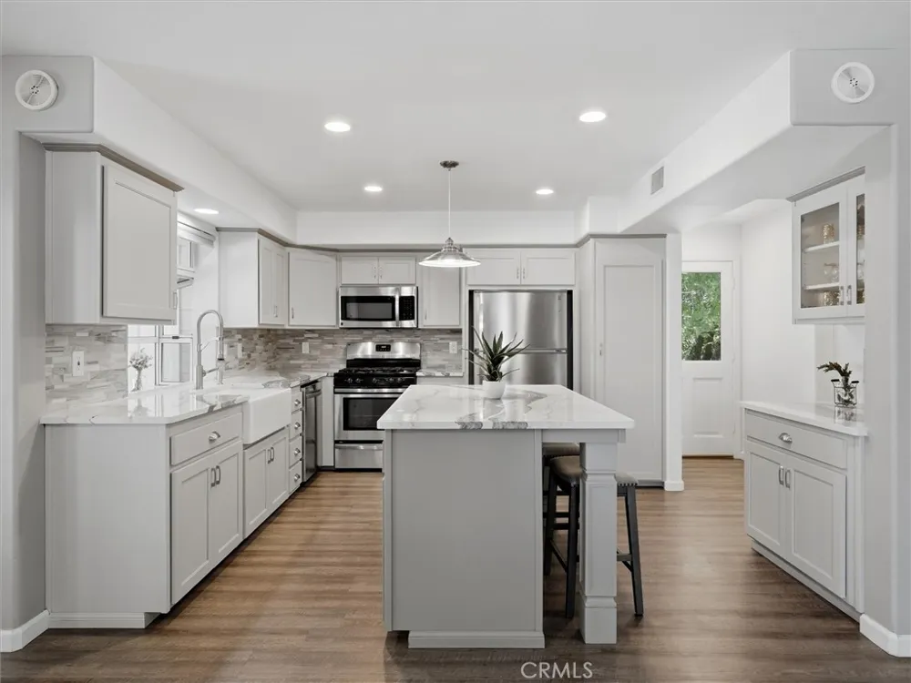 40472 Road 274 Bass Lake, CA 93604
