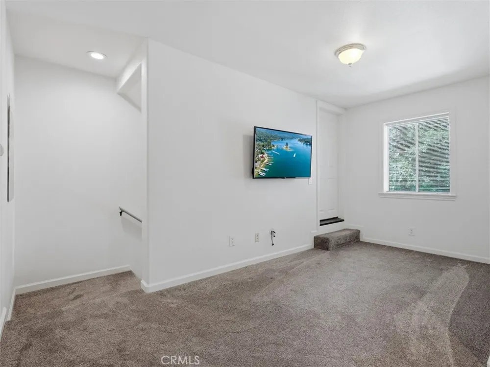 40472 Road 274 Bass Lake, CA 93604