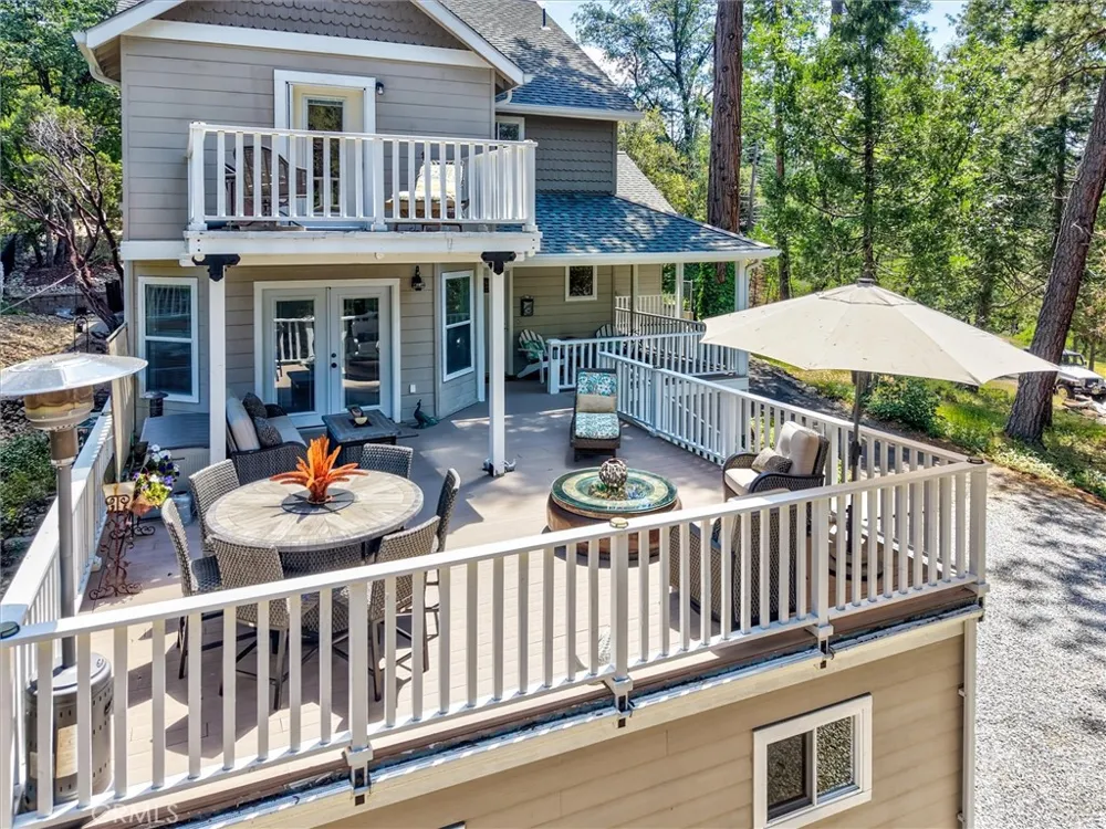 40472 Road 274 Bass Lake, CA 93604