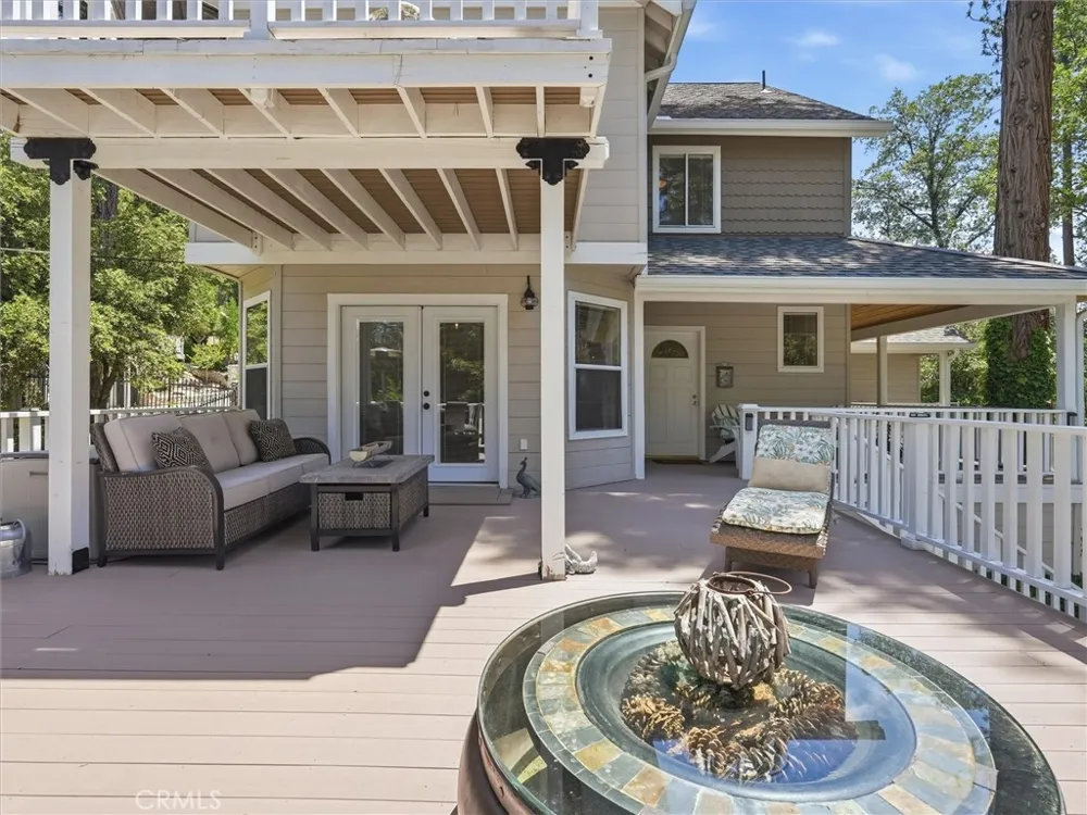 40472 Road 274 Bass Lake, CA 93604