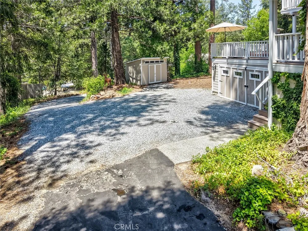 40472 Road 274 Bass Lake, CA 93604