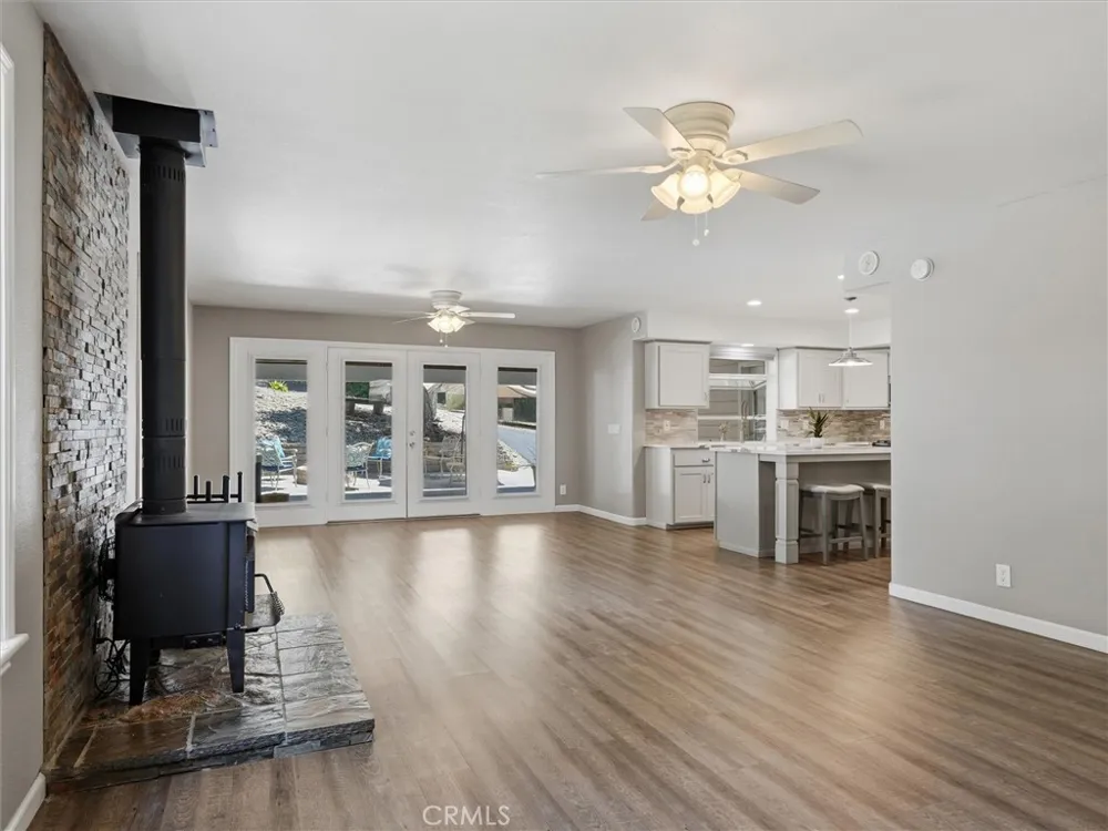 40472 Road 274 Bass Lake, CA 93604