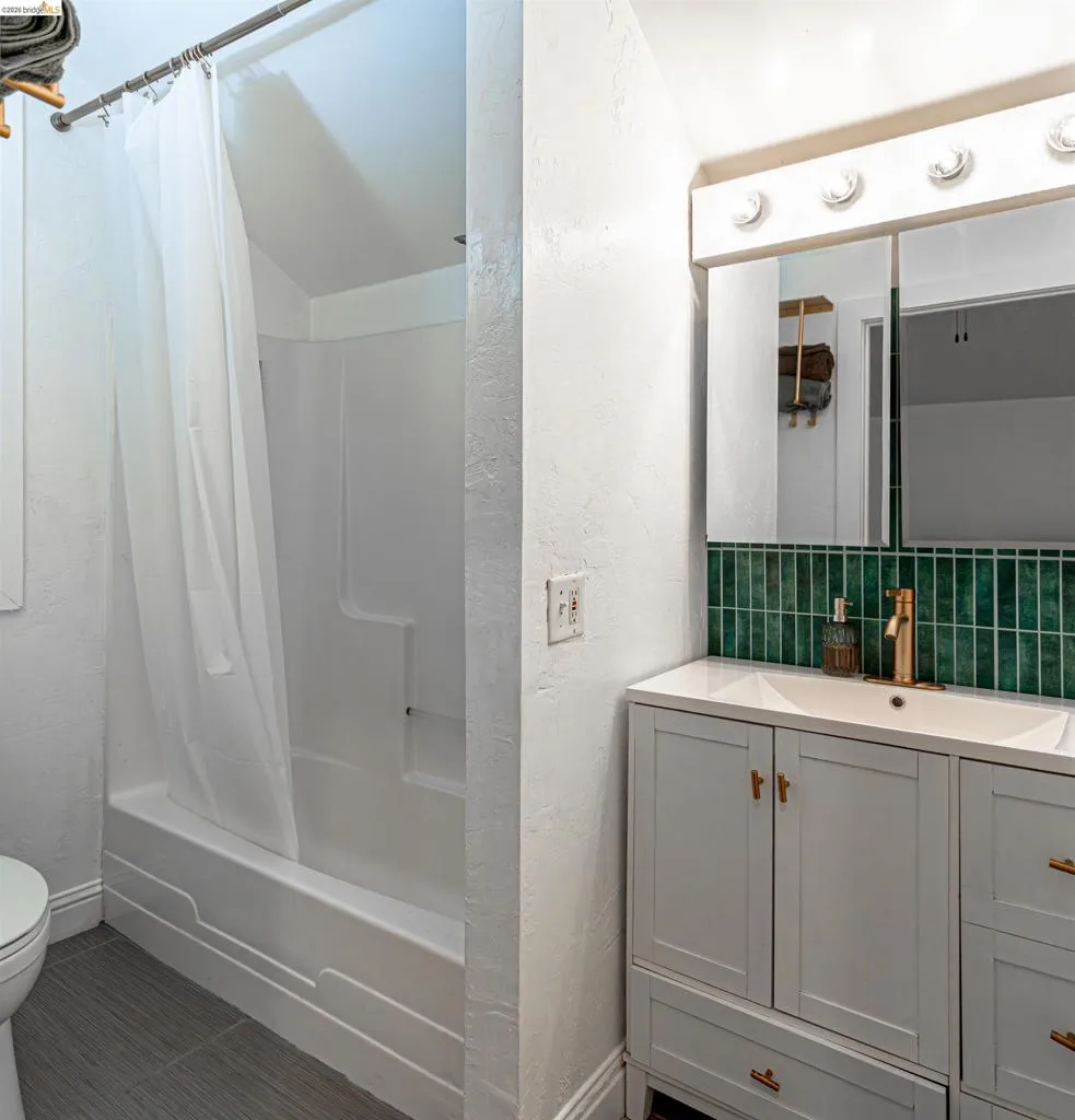 14999 Foothill Blvd Guerneville, CA 95446