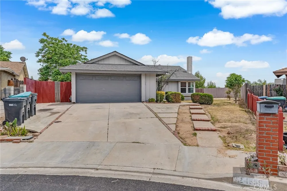 24859 Rock Springs Moreno Valley, CA 92557