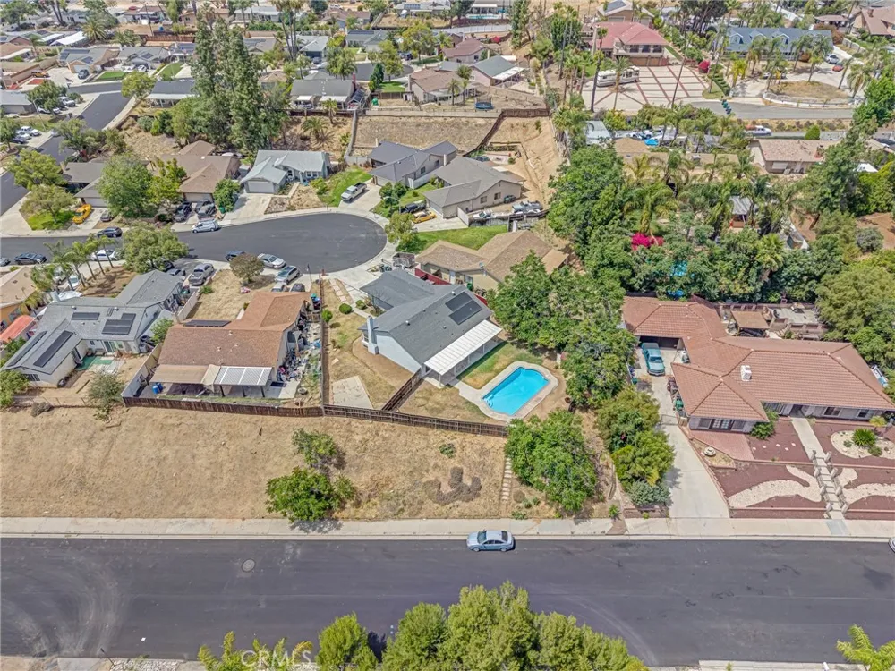24859 Rock Springs Moreno Valley, CA 92557