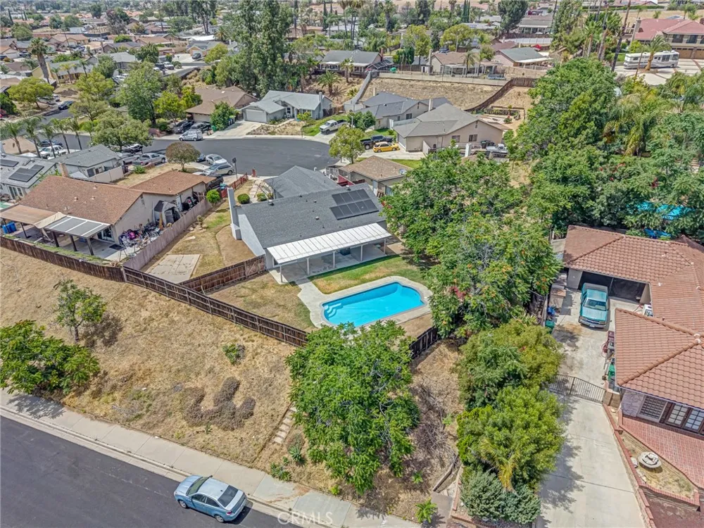 24859 Rock Springs Moreno Valley, CA 92557