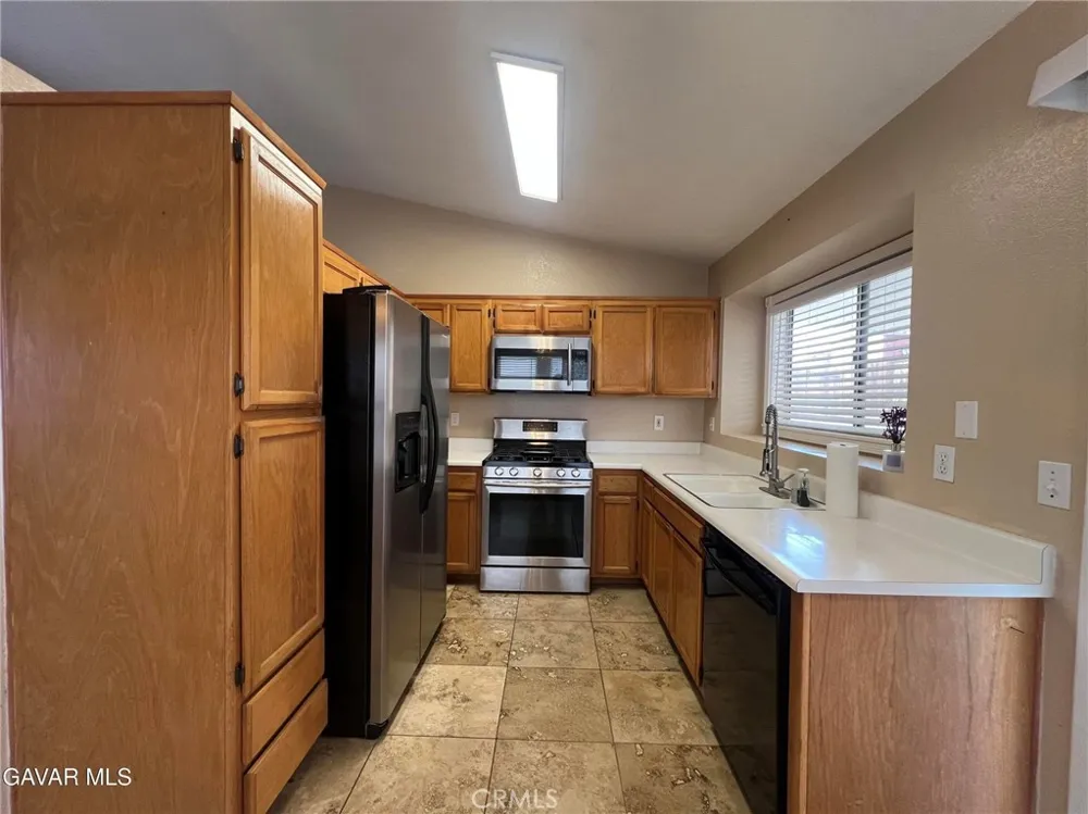 3648 Scherer Rosamond, CA 93560