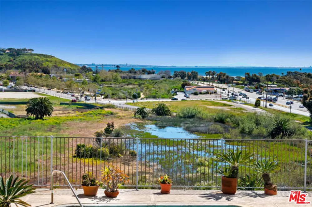 23901 Civic Center Way #D135 Malibu, CA 90265
