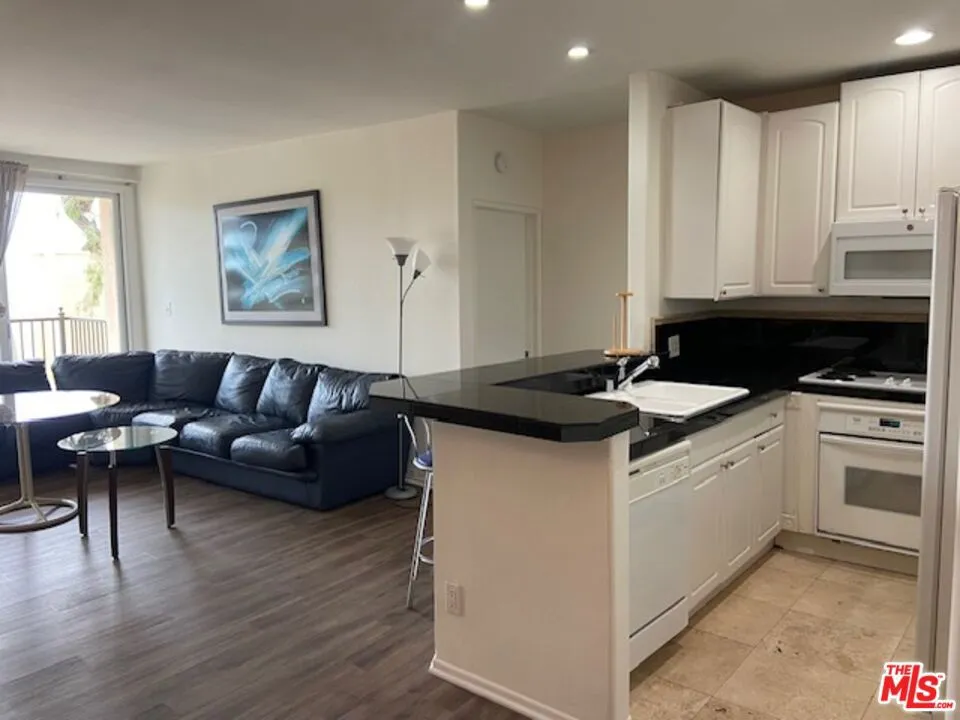 23901 Civic Center Way #D135 Malibu, CA 90265