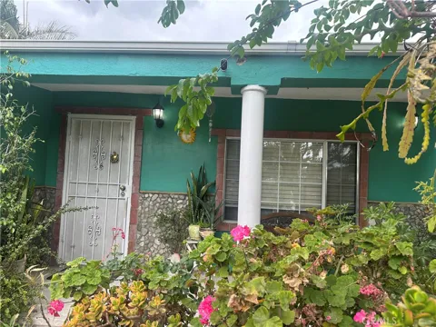 2437 Bloomdale
