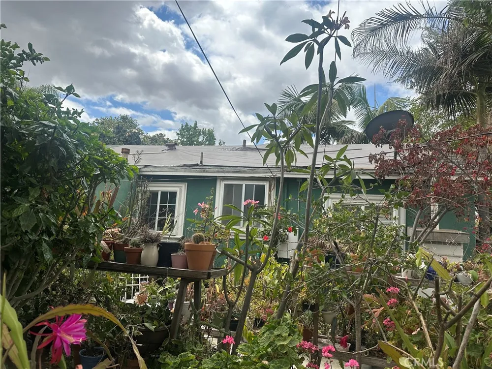 2437 Bloomdale Duarte, CA 91010