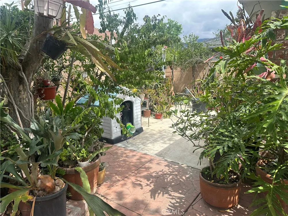 2437 Bloomdale Duarte, CA 91010