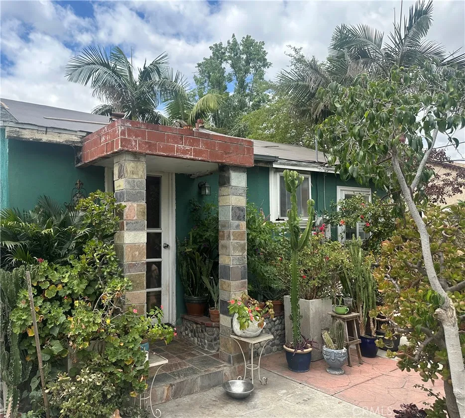2437 Bloomdale Duarte, CA 91010