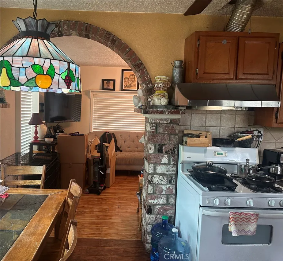 2437 Bloomdale Duarte, CA 91010