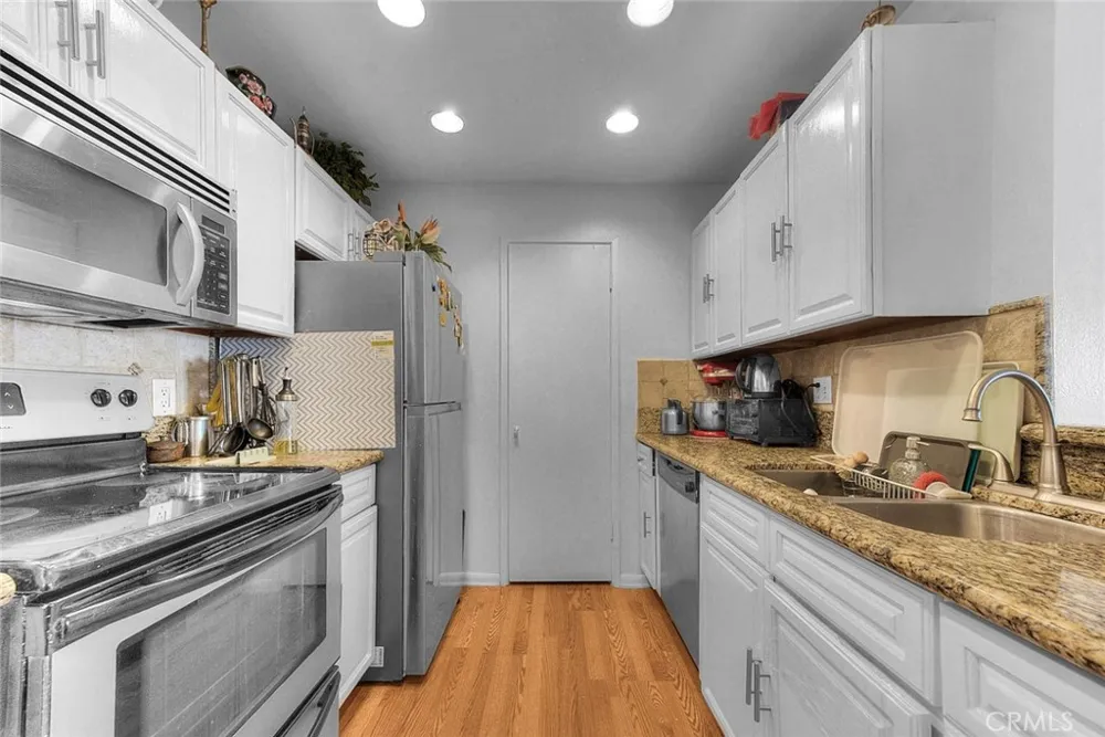 1555 Border Avenue #F Corona, CA 92882