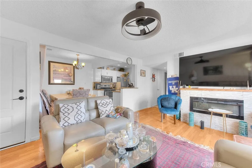 1555 Border Avenue #F Corona, CA 92882