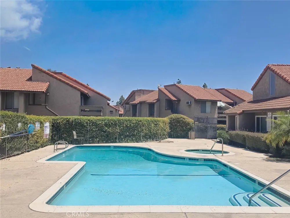 1555 Border Avenue #F Corona, CA 92882