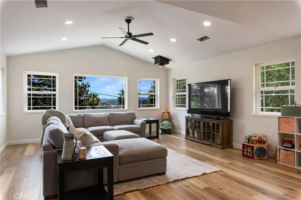 9289 Hoopa Kelseyville, CA 95451
