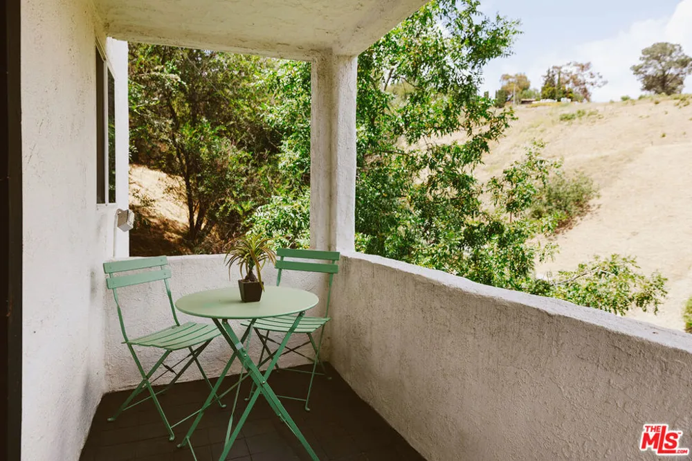 2645 Onyx Drive Los Angeles, CA 90032