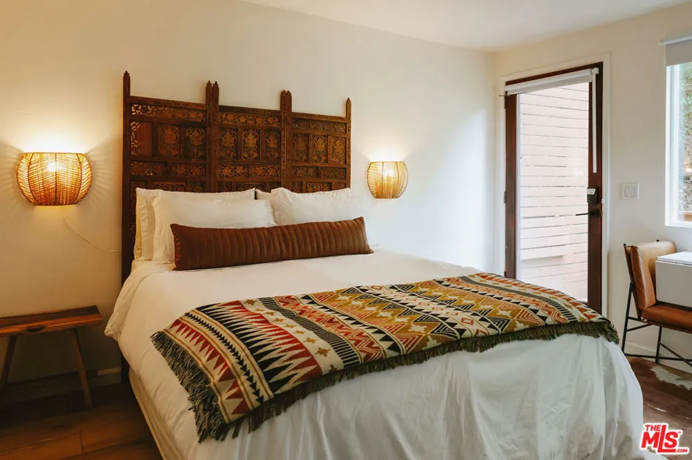 2645 Onyx Drive Los Angeles, CA 90032