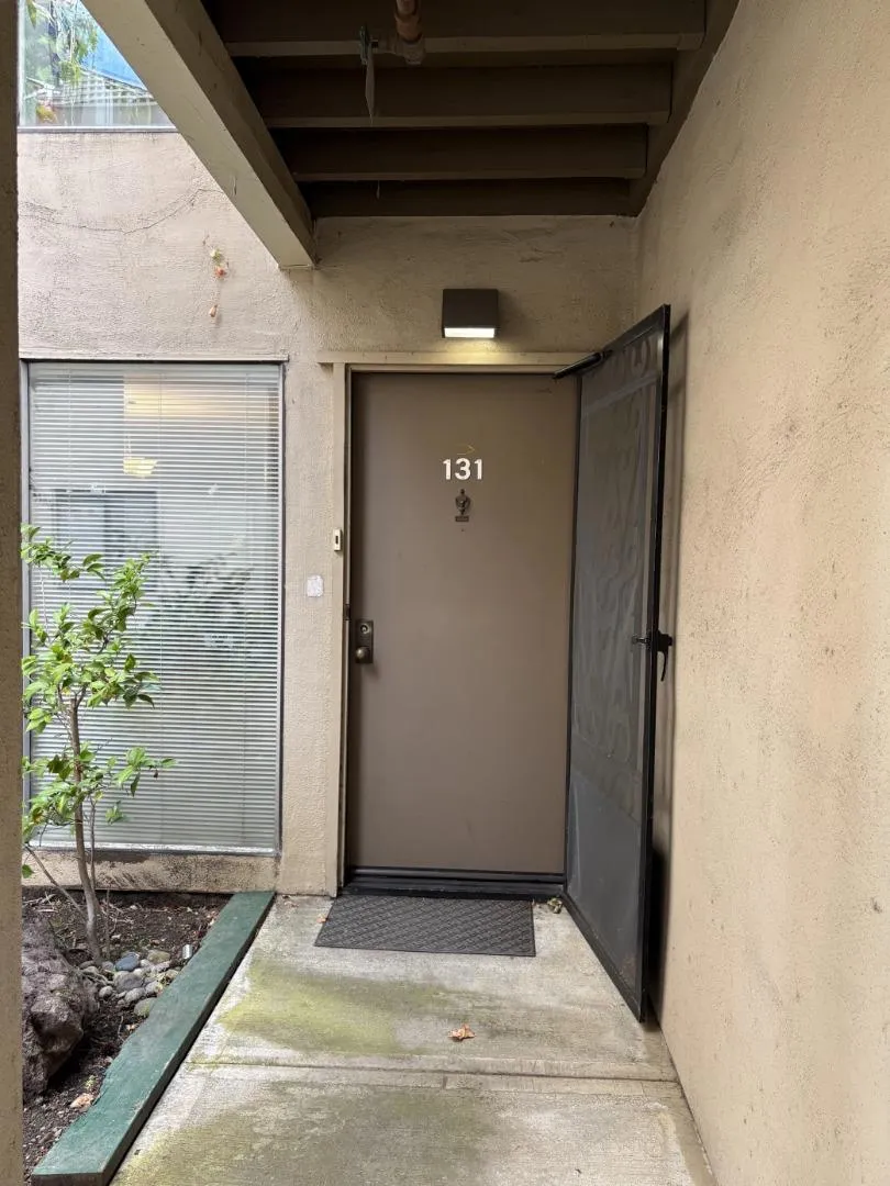 449 Alberto Way #131 Los Gatos, CA 95032