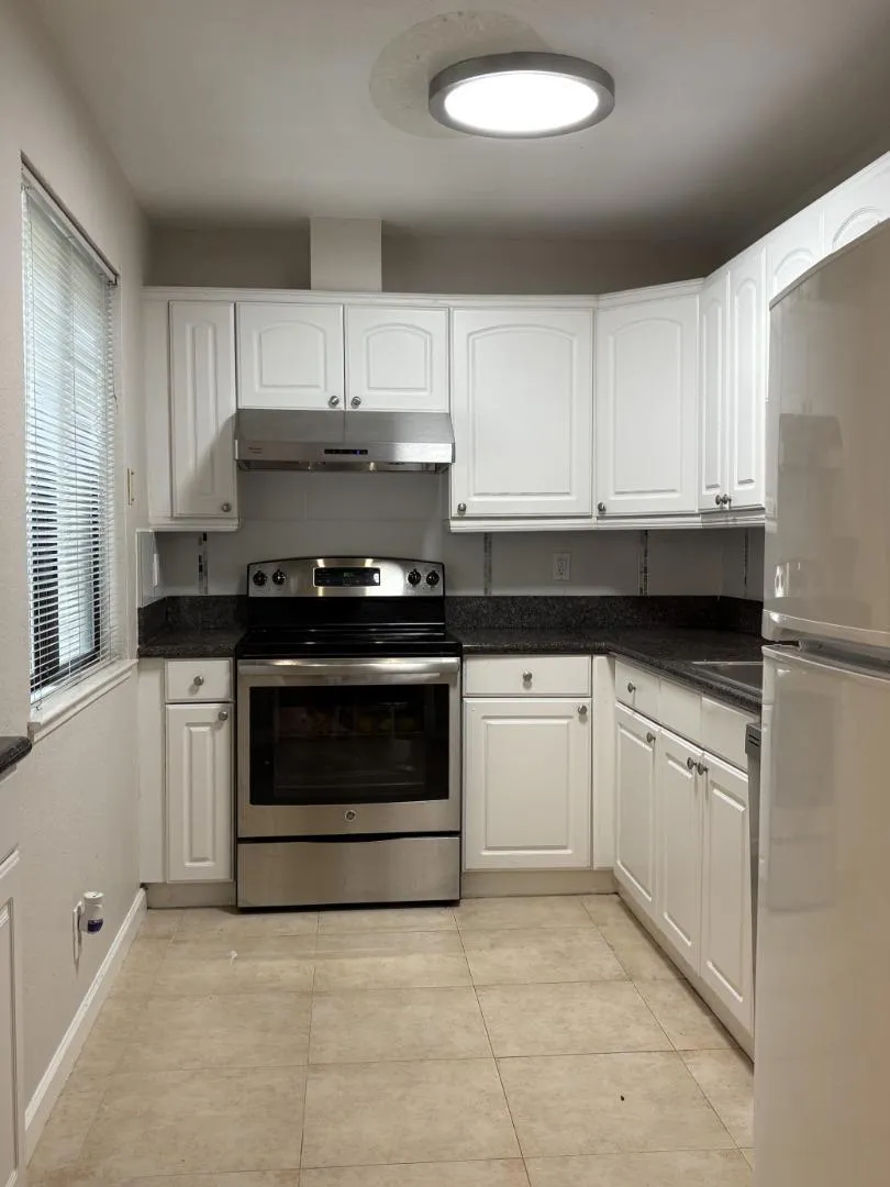 449 Alberto Way #131 Los Gatos, CA 95032