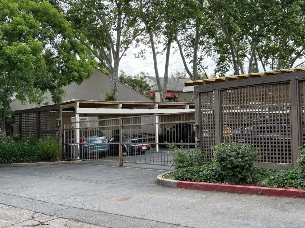 449 Alberto Way #131 Los Gatos, CA 95032