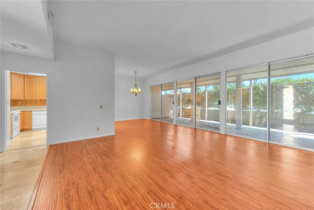 28307 Paseo Grande Menifee, CA 92586