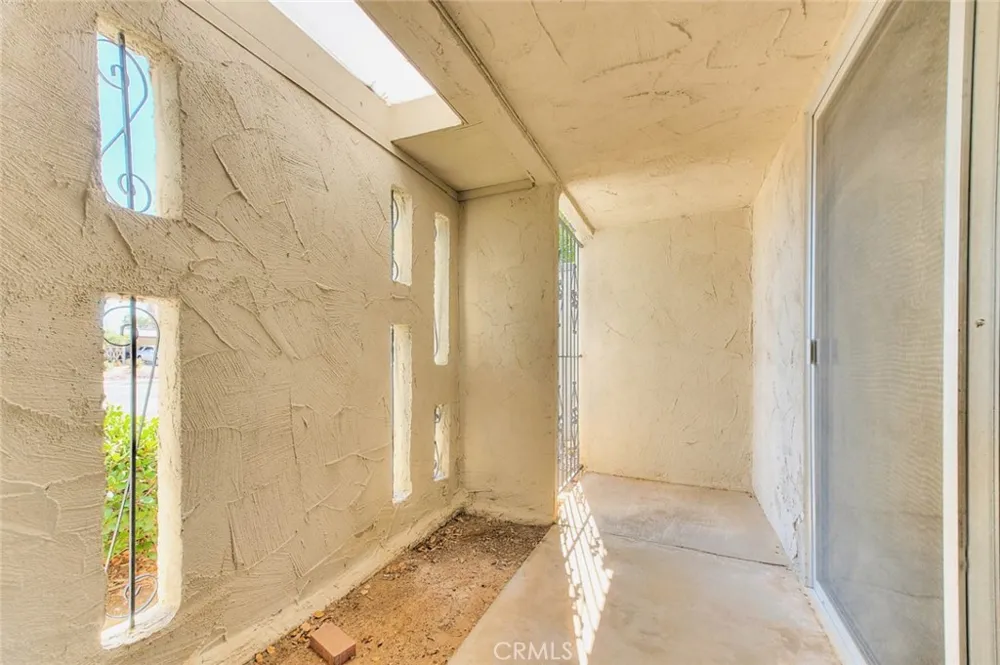 28307 Paseo Grande Menifee, CA 92586