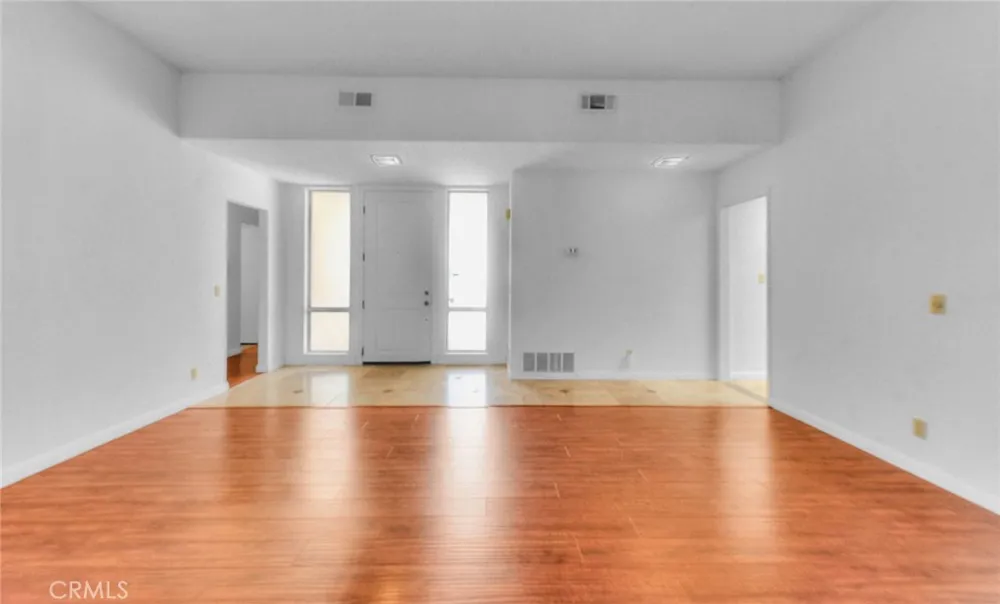 28307 Paseo Grande Menifee, CA 92586