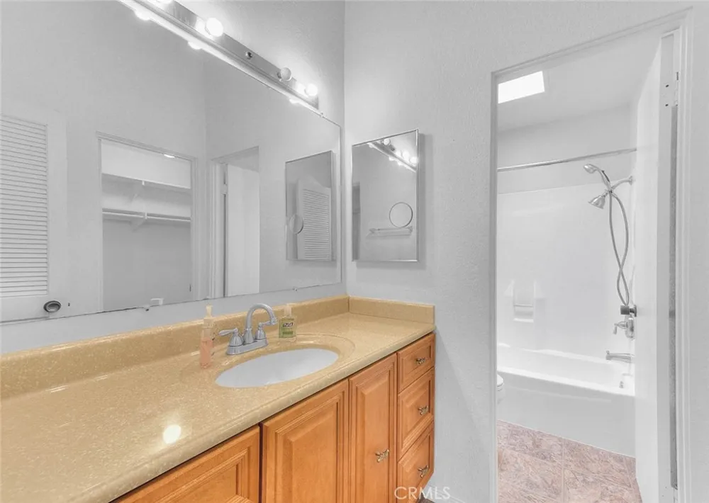 28307 Paseo Grande Menifee, CA 92586