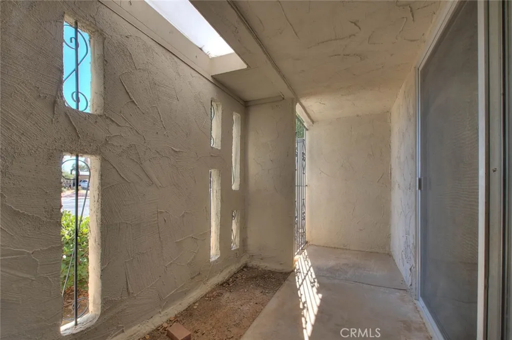 28307 Paseo Grande Menifee, CA 92586