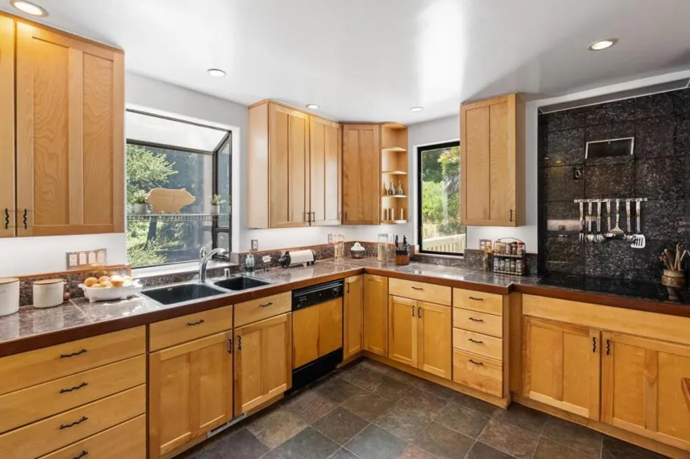 8946 Alpine Road La Honda, CA 94020