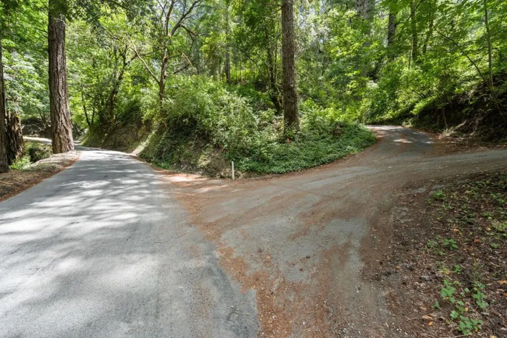 8946 Alpine Road La Honda, CA 94020