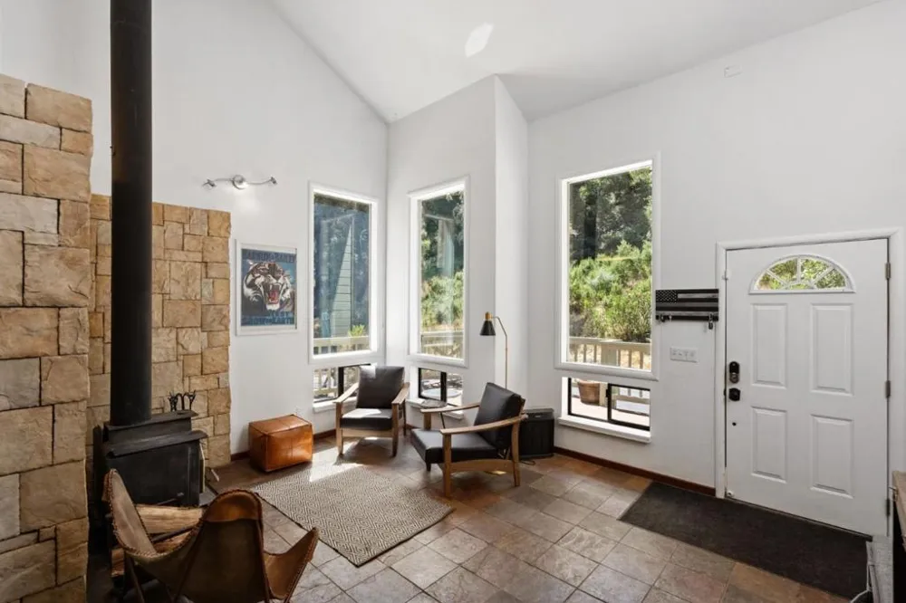 8946 Alpine Road La Honda, CA 94020