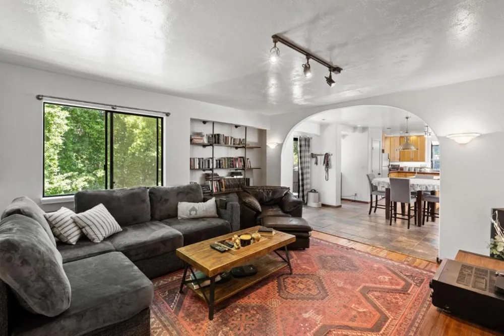 8946 Alpine Road La Honda, CA 94020