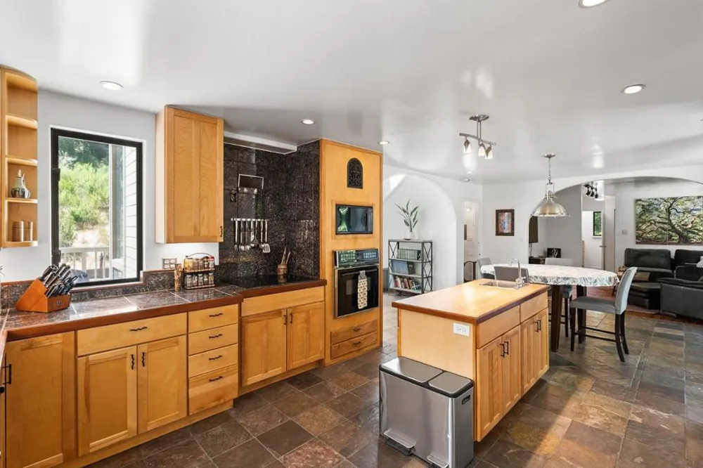 8946 Alpine Road La Honda, CA 94020
