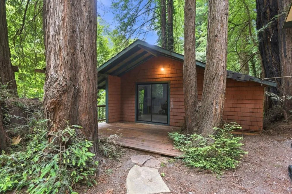 155 Redwood Avenue Pescadero, CA 94060