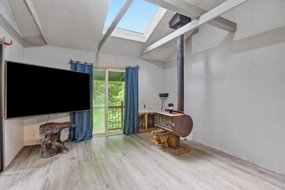 155 Redwood Avenue Pescadero, CA 94060