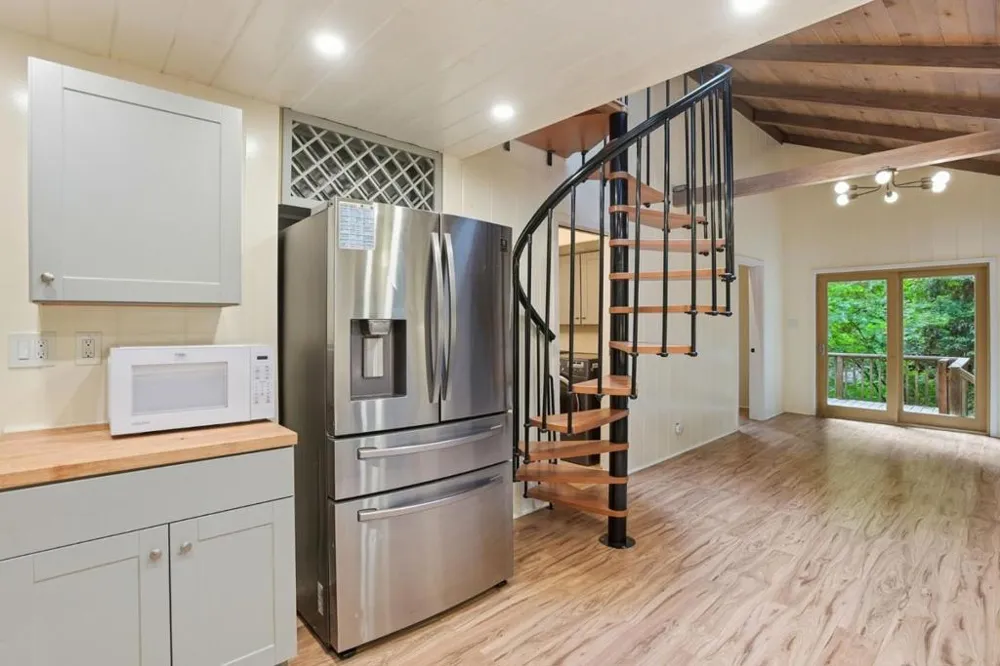155 Redwood Avenue Pescadero, CA 94060