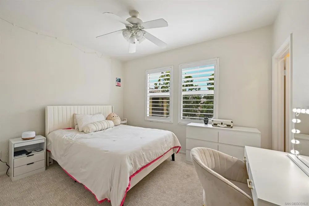 13295 Calle Del Campo #5 San Diego, CA 92129