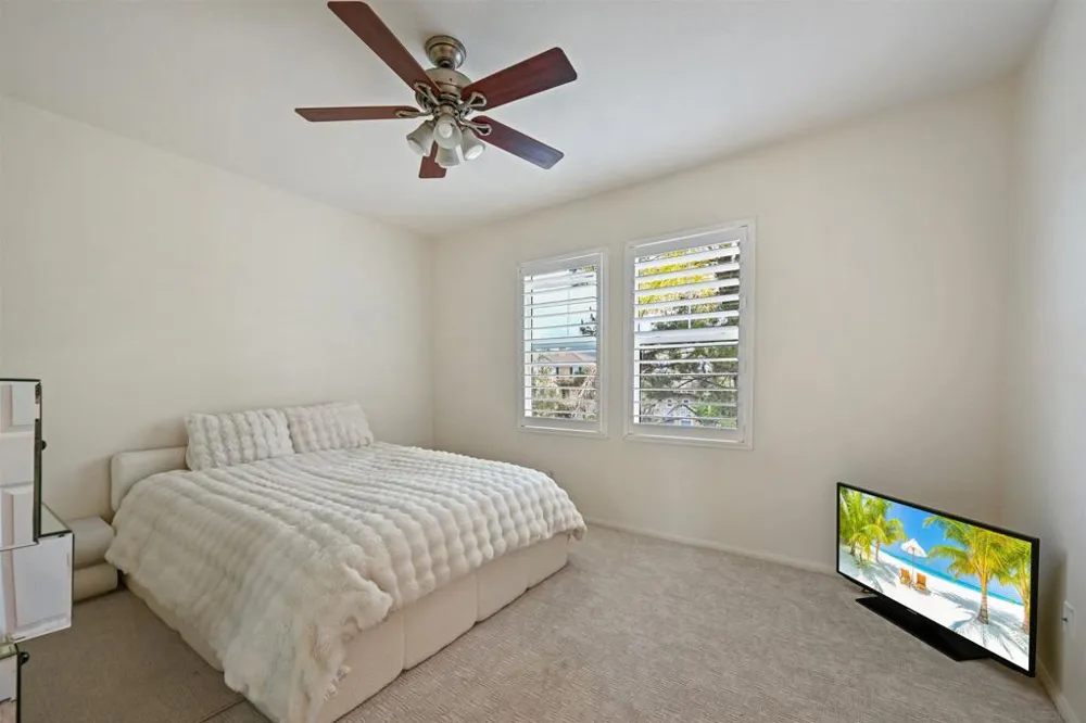 13295 Calle Del Campo #5 San Diego, CA 92129