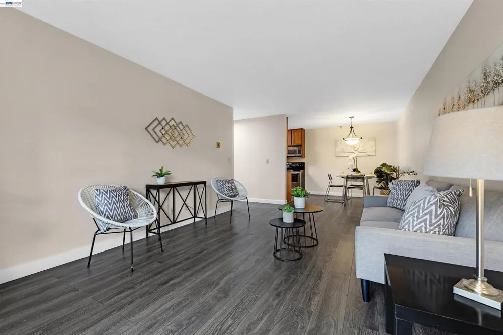 1570 165Th Ave #104 San Leandro, CA 94578