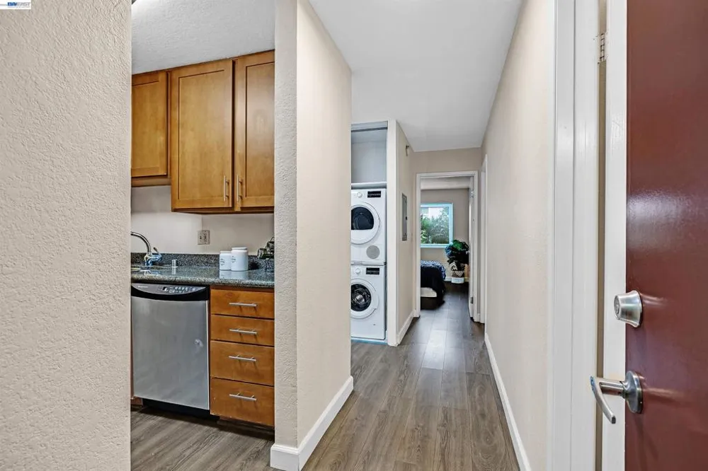 1570 165Th Ave #104 San Leandro, CA 94578