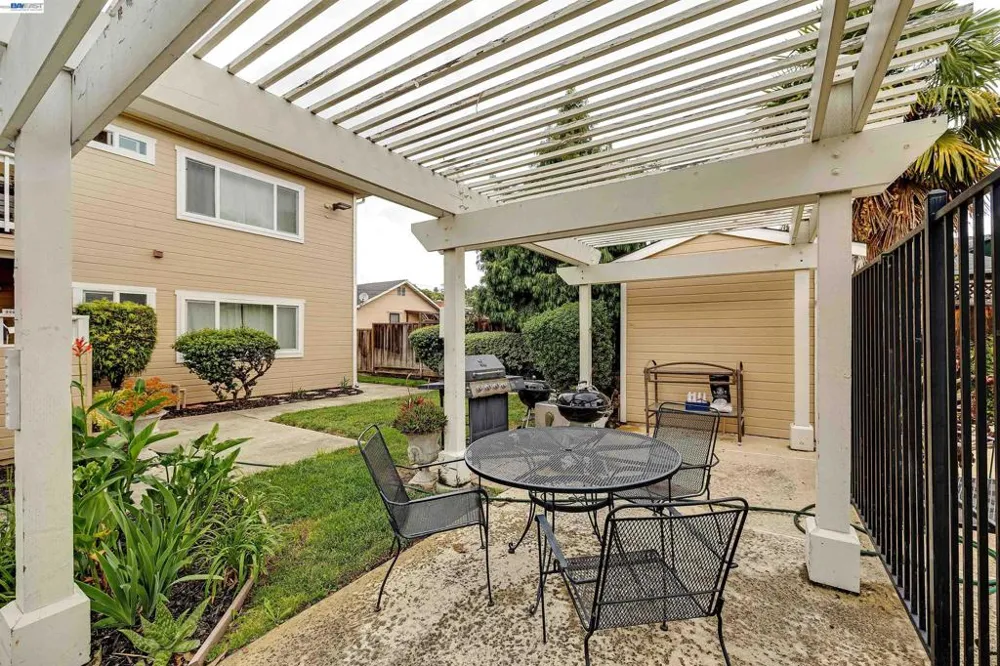 1570 165Th Ave #104 San Leandro, CA 94578