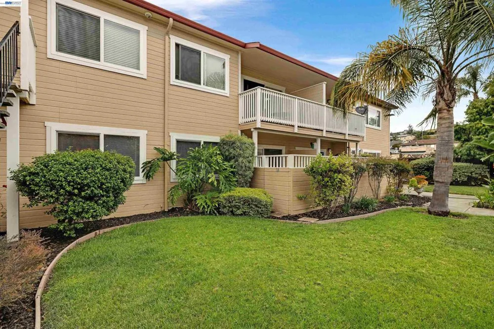 1570 165Th Ave #104 San Leandro, CA 94578