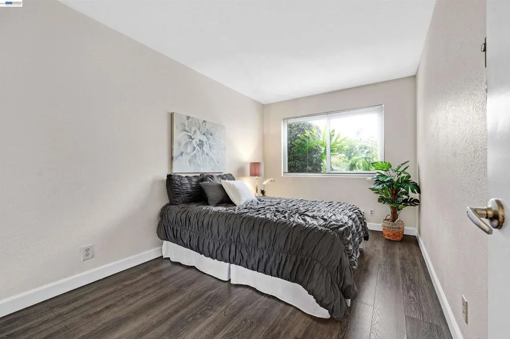 1570 165Th Ave #104 San Leandro, CA 94578