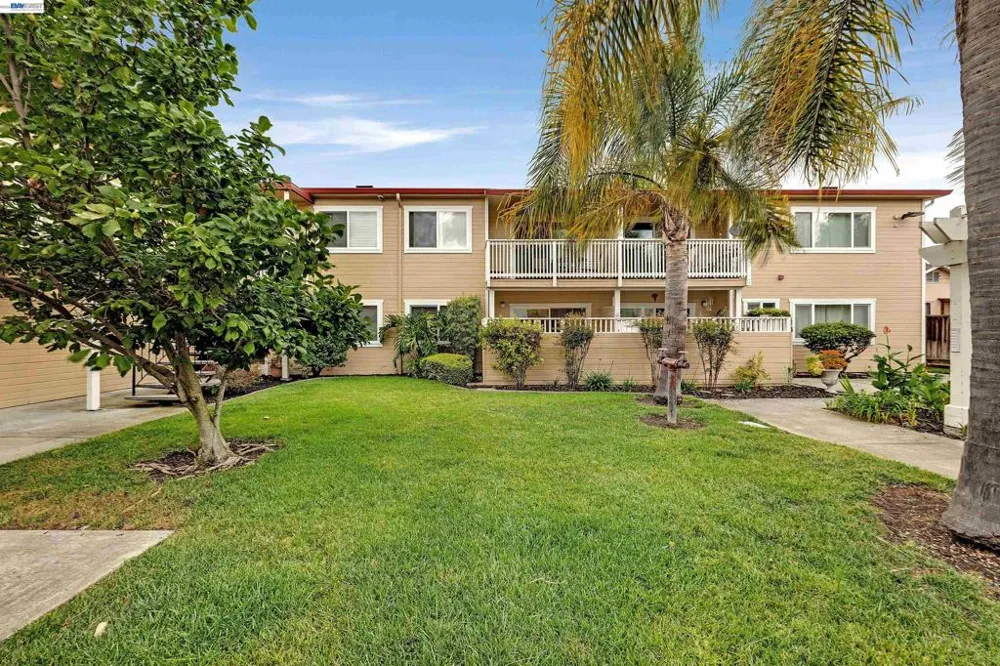 1570 165Th Ave #104 San Leandro, CA 94578