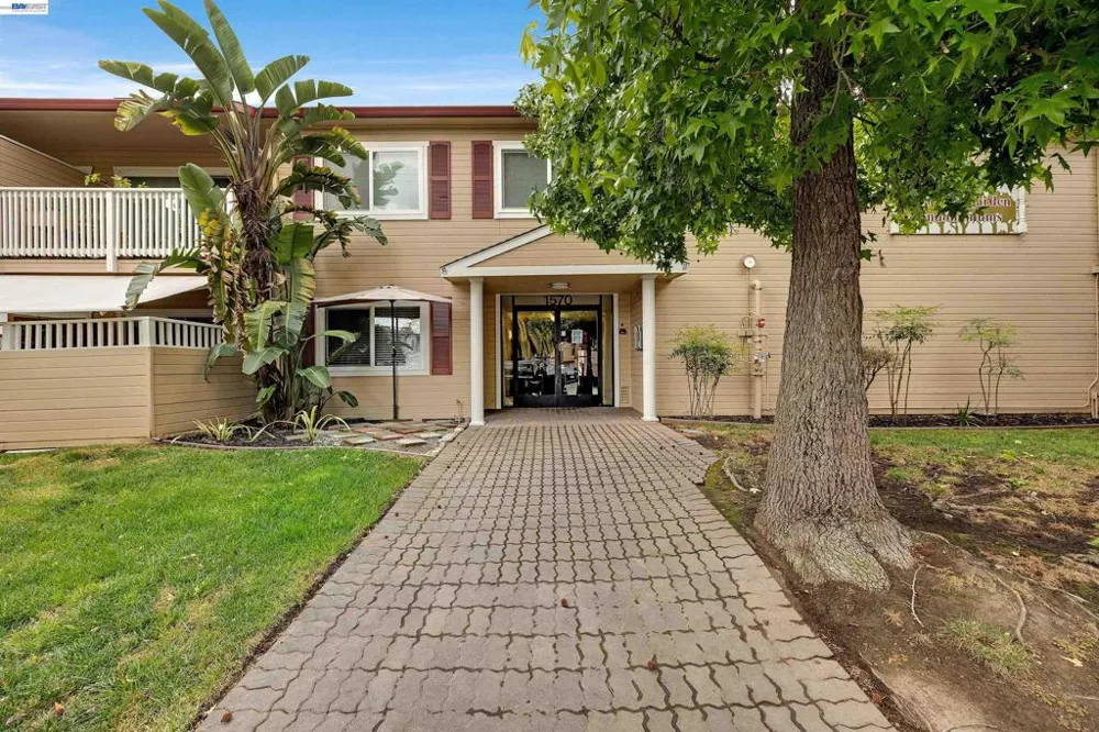 1570 165Th Ave #104 San Leandro, CA 94578
